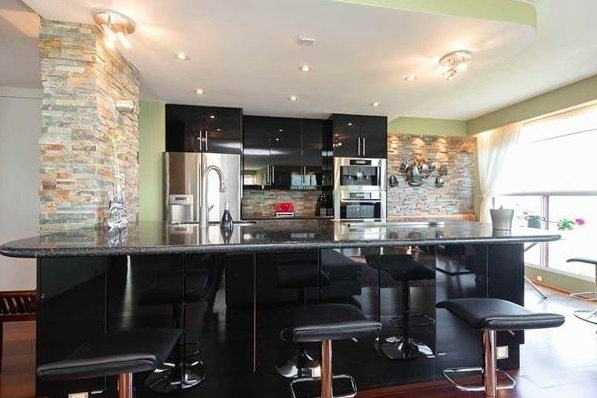 99 Harbour Square #708