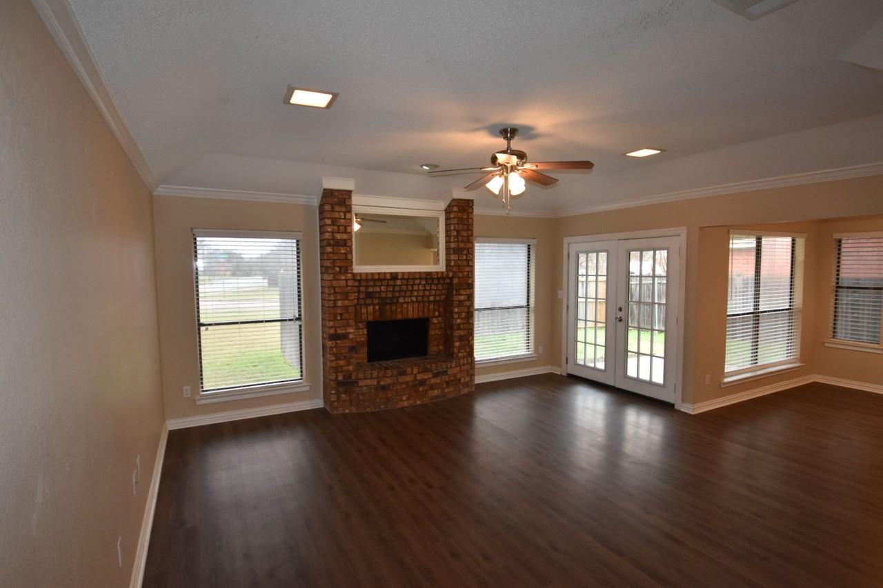 7312 Andrea Ct - Photo 3 of 17