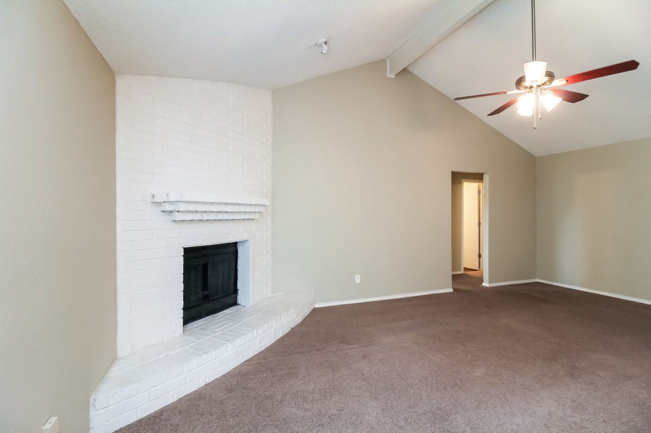 6407 Twin Spruce Ct - Photo 3 of 16