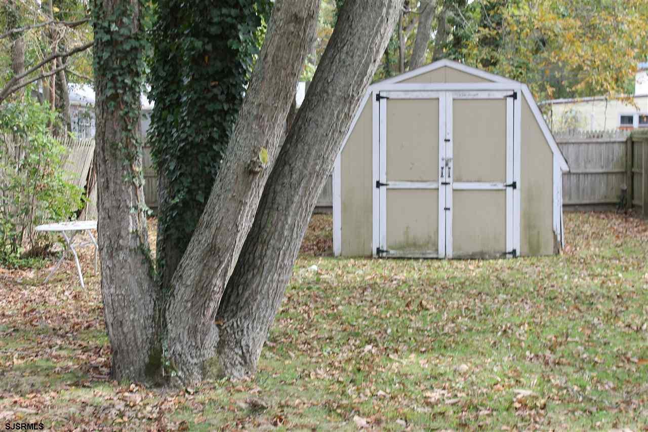 654 7th - Photo 2 of 21