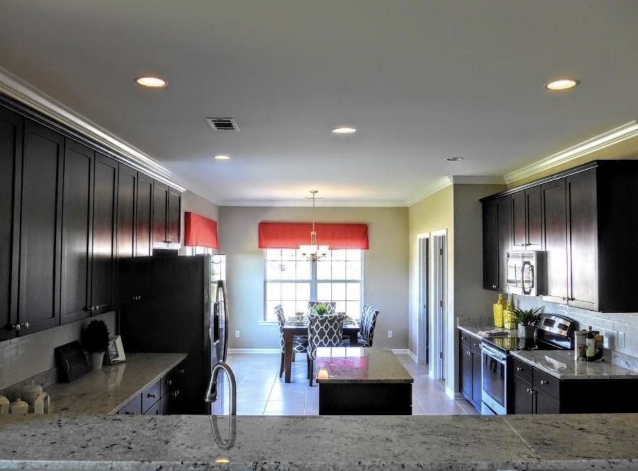 Mini mansion - Photo 4 of 24