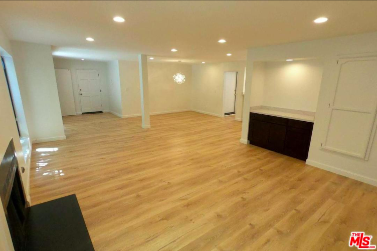 1738 S Bentley - Photo 2 of 23