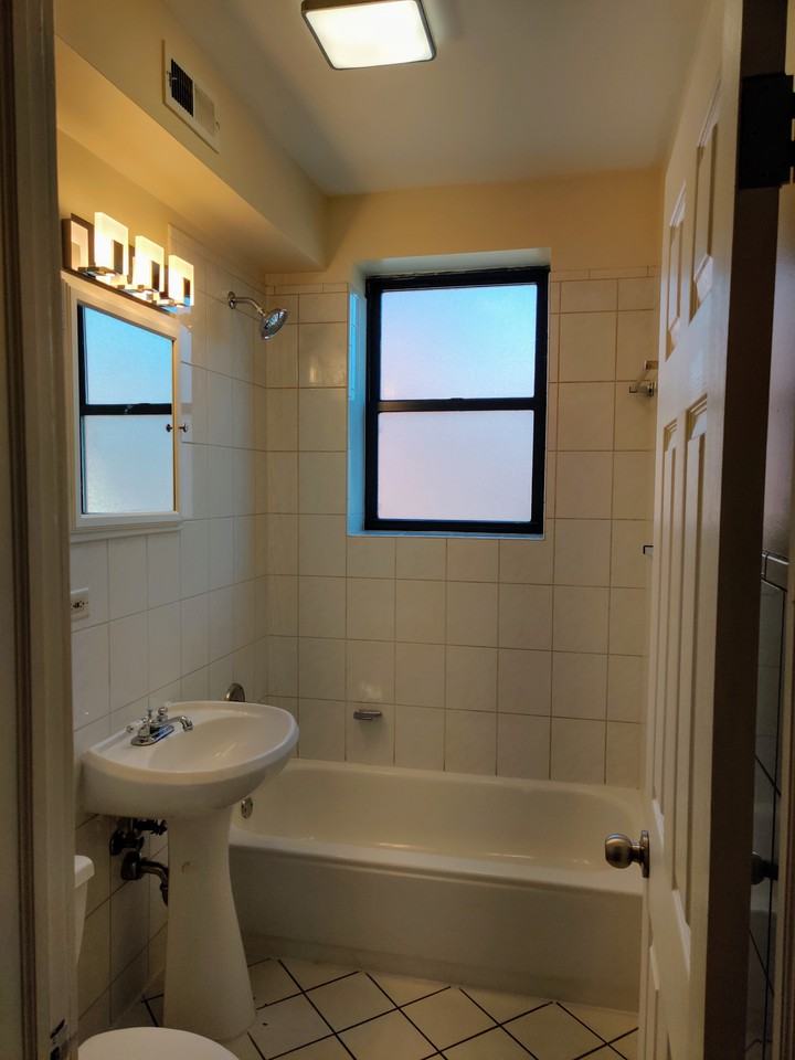 7215 South Yates Boulevard #1 - Photo 3 of 12