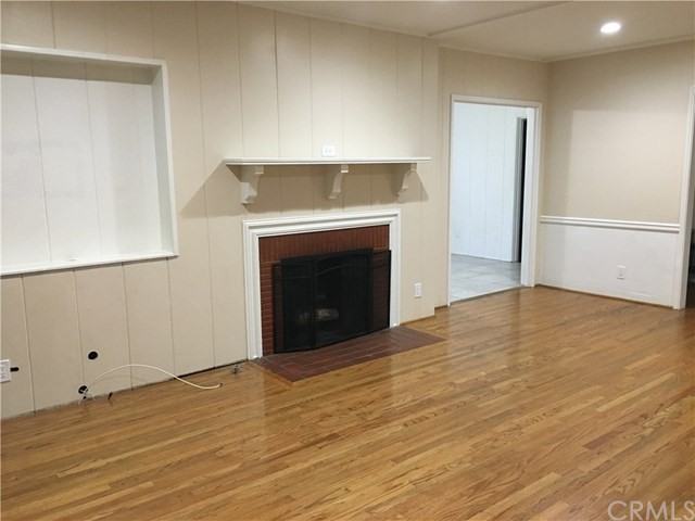 440 Daroca Avenue - Photo 2 of 17