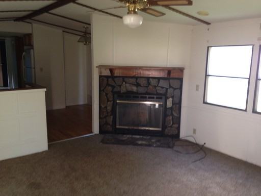 40 Russell Ave - Photo 2 of 5