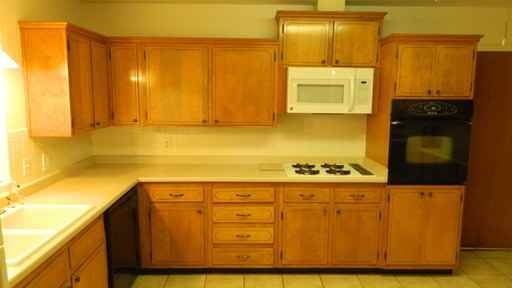 202 Wisteria St - Photo 3 of 15