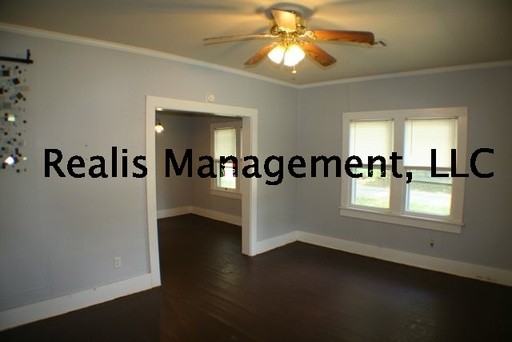 301 Perdue Ave - Photo 2 of 9