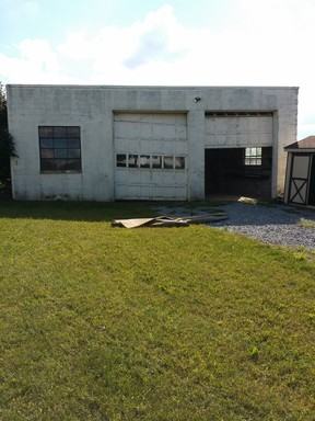 4928 E Newport Rd - Photo 2 of 3