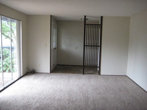 3043 Scenic Pl SE - Photo 2 of 15