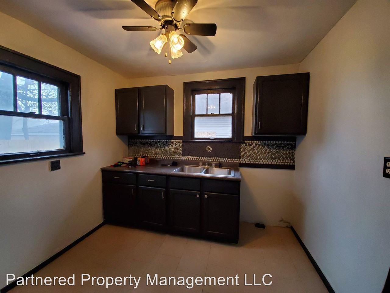 1619 S Randolph St - Photo 3 of 9