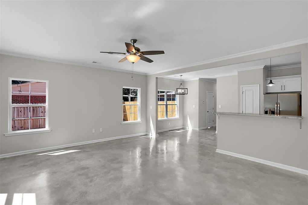 5024 Wilburn Avenue - Photo 3 of 20