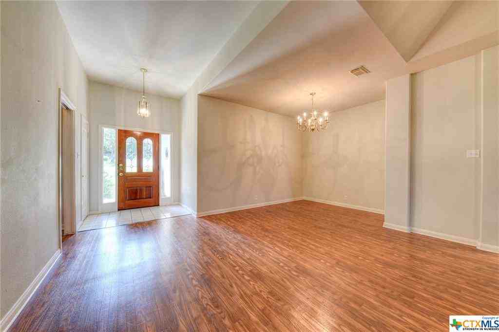 109 Royal Troon Lane - Photo 2 of 27