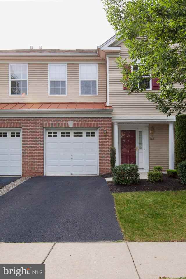 1612 Nathan Drive - Photo 2 of 33