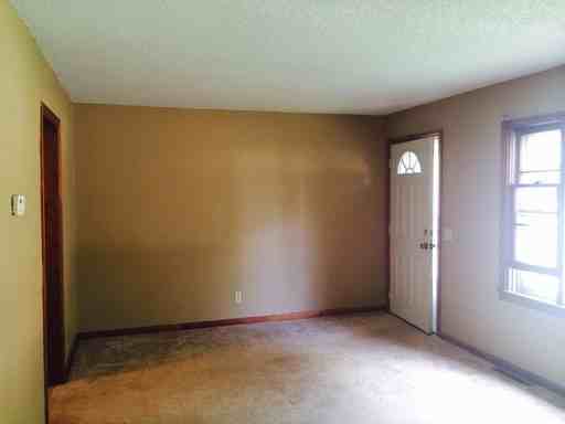 1225 Johnson St - Photo 2 of 10