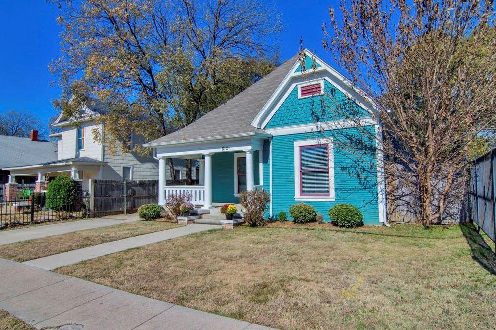 812 W Richmond Ave - Photo 2 of 26