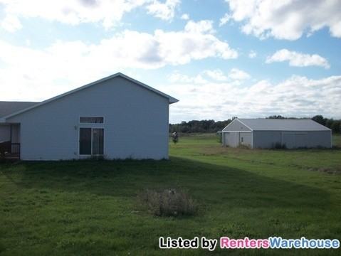 15860 110th St - Photo 3 of 6