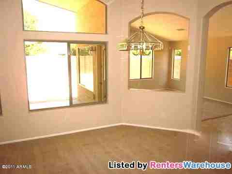 10326 W Odeum Ln - Photo 3 of 15