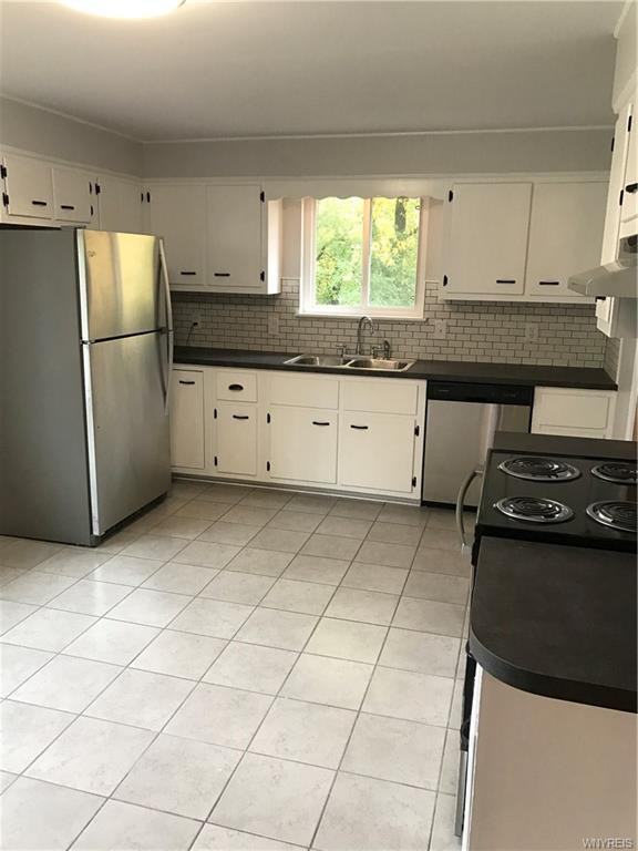 147 Mckinley Ave - Photo 3 of 18