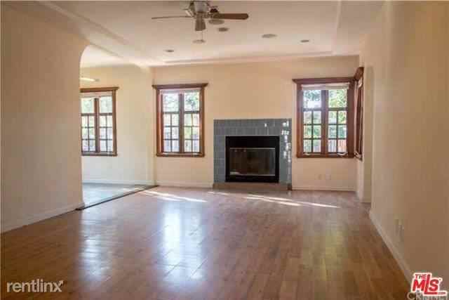 15819 Leadwell St - Photo 2 of 10