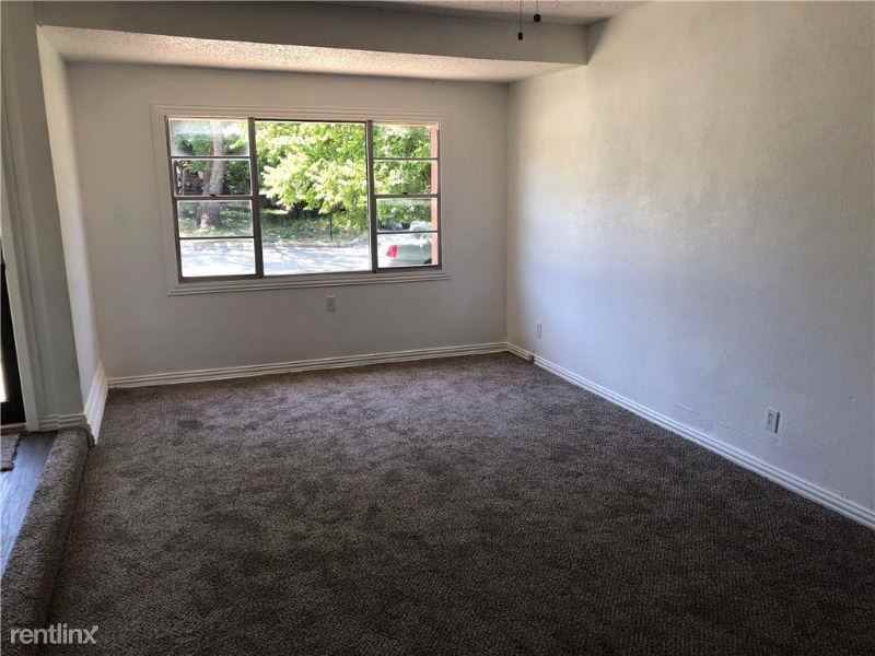 1023 Newby Ave - Photo 3 of 19