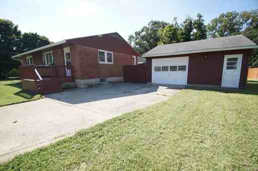 1701 Eric Dr - Photo 3 of 15
