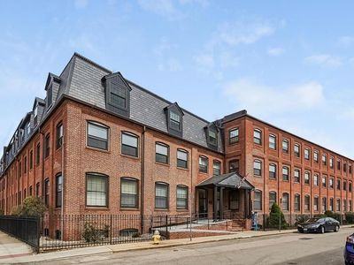 10 Weston Avenue #203