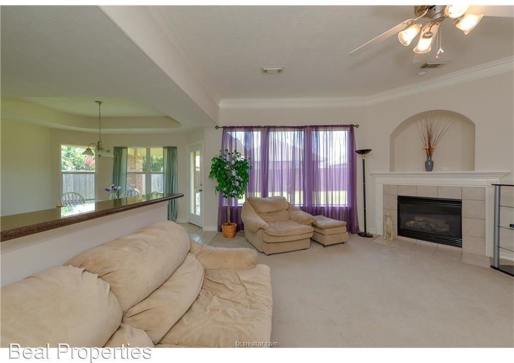 8420 Alison - Photo 3 of 7