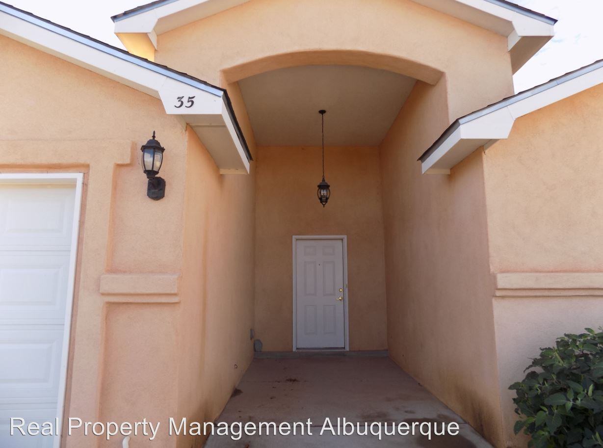 35 Margarita Circle - Photo 2 of 43