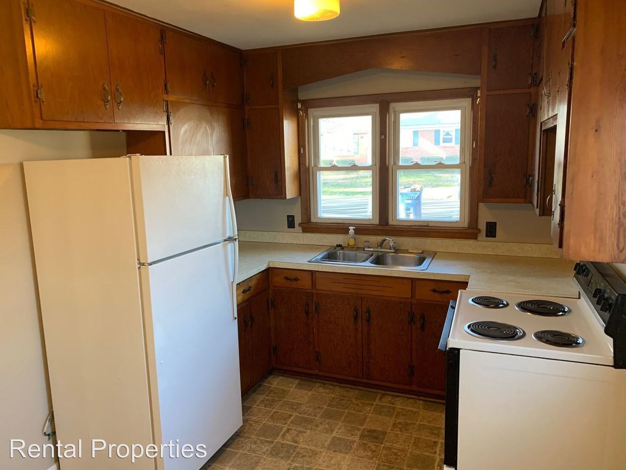 215 McCormick Dr - Photo 3 of 6