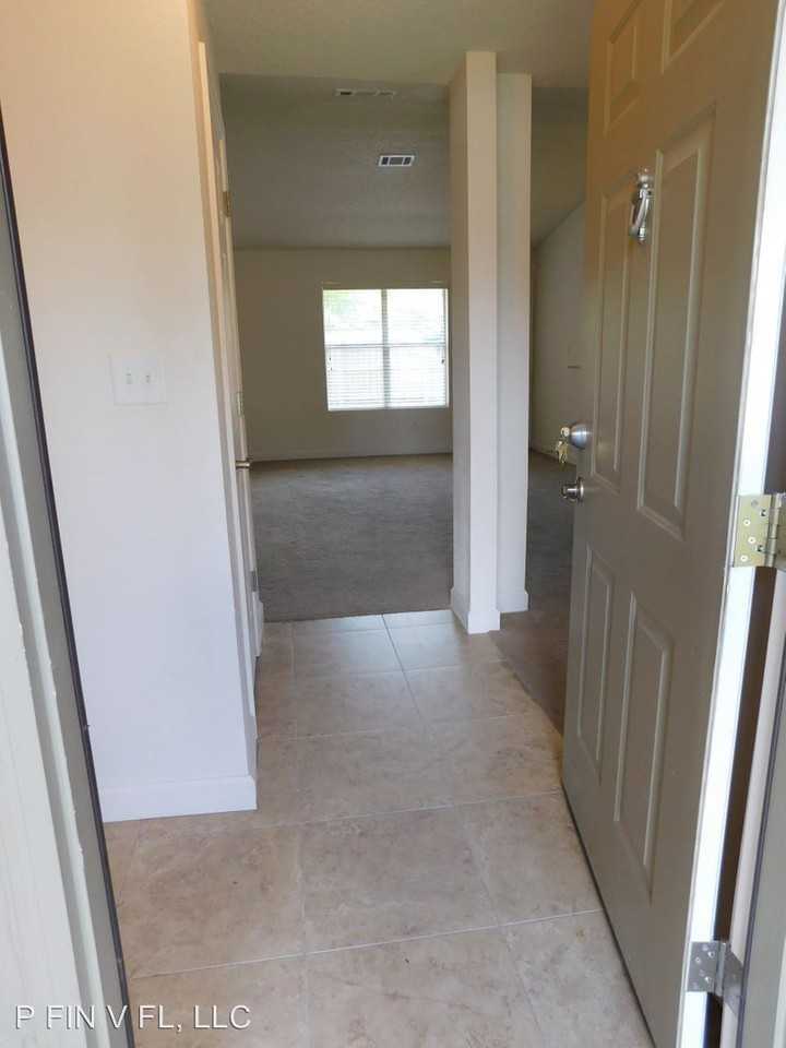 30 Laiken Ct - Photo 2 of 18