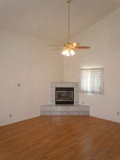 2059 Columbia Ct Ne - Photo 5 of 31