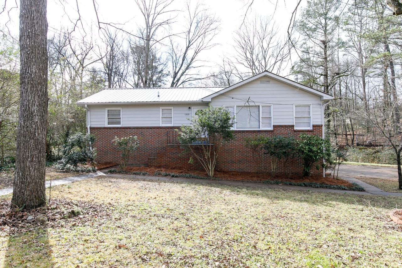 1309 Five Mile Rd - Photo 2 of 31