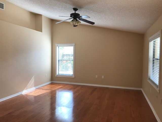 1670 Virginia Ave - Photo 3 of 10