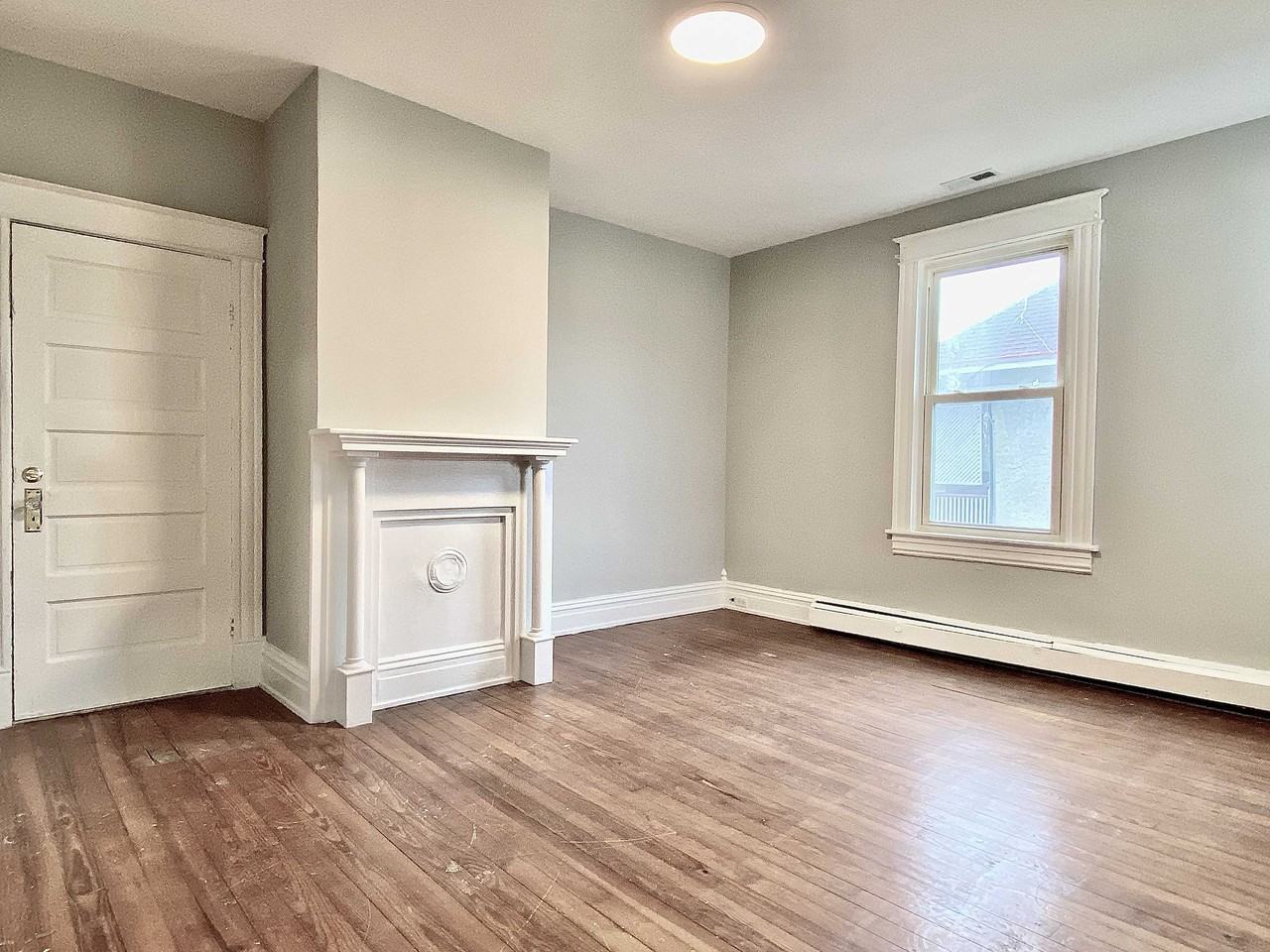 3105 Semmes Ave - Photo 2 of 12