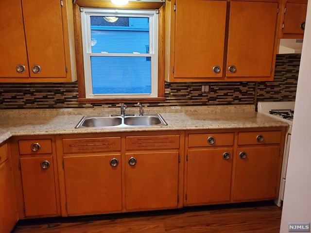 65 Lester Street - Photo 3 of 13