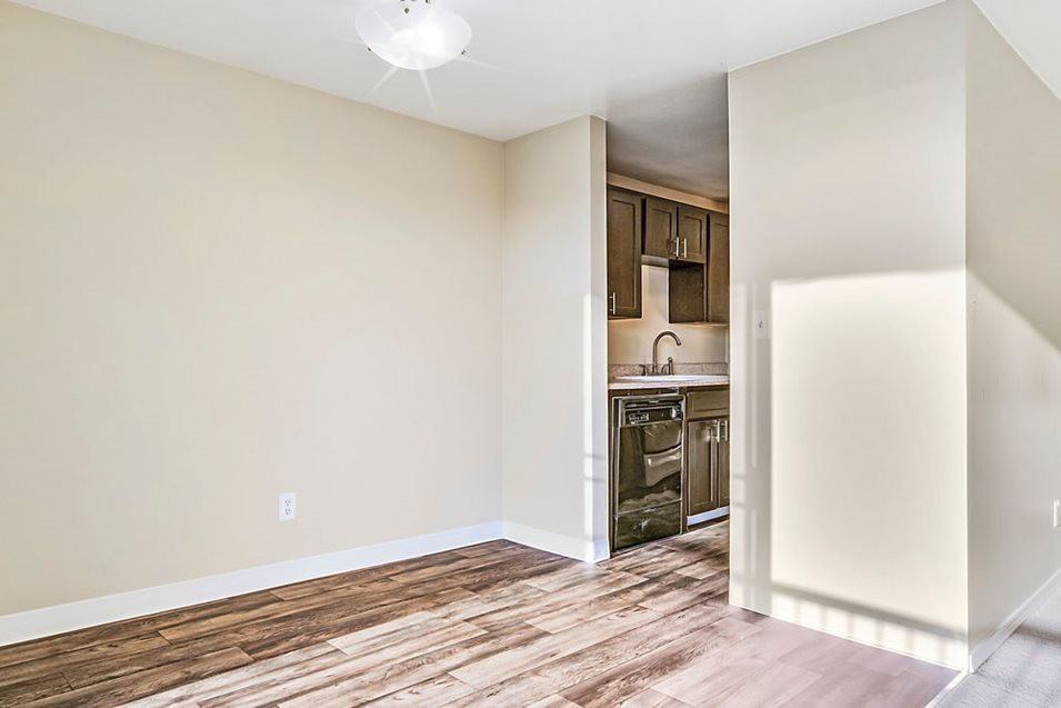 Beacon View - Photo 3 of 14