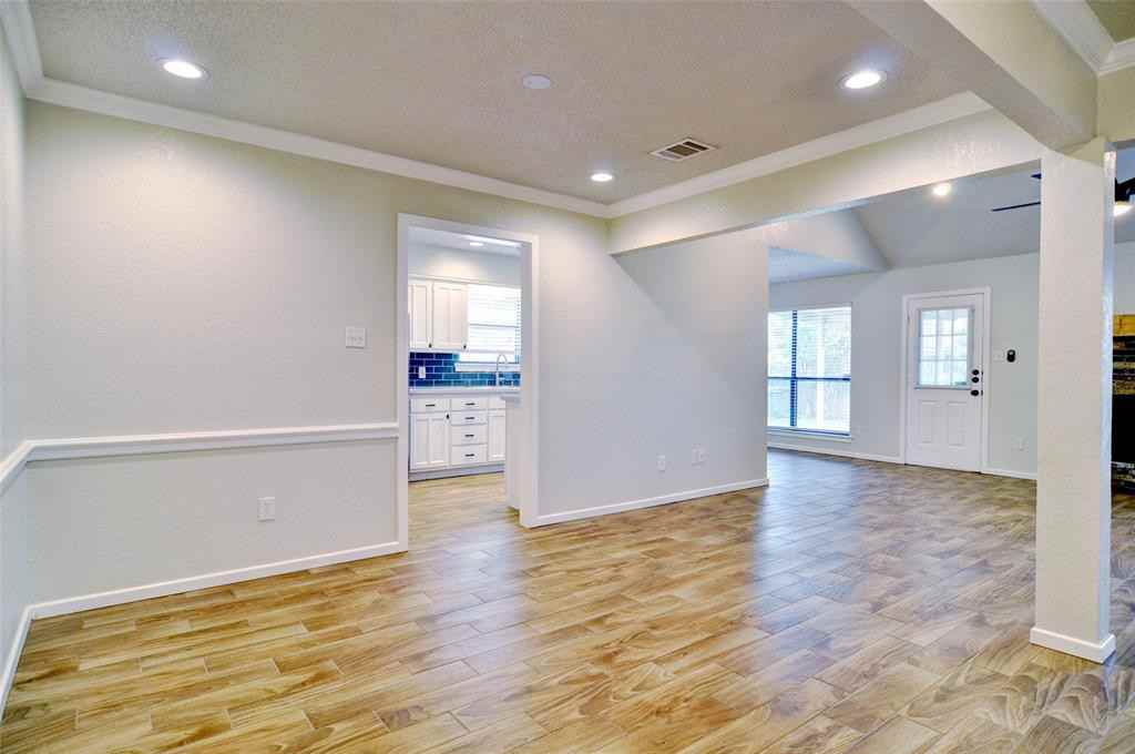 4824 Barberry Drive - Photo 3 of 28