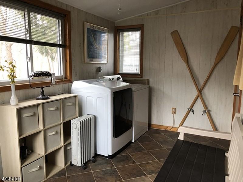 1115 Greenwood Lake Tpke - Photo 2 of 16