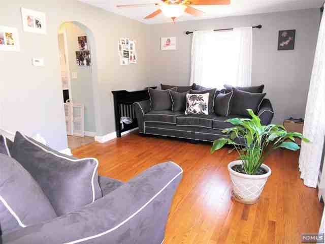 72 Elm Rd - Photo 3 of 13