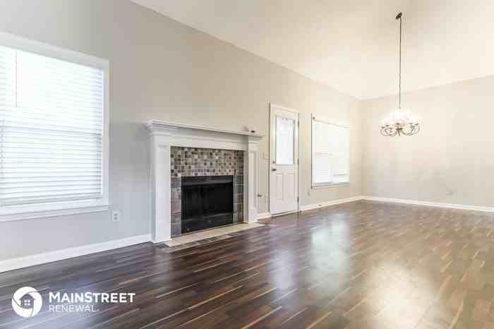 773 Wilkes Drive - Photo 3 of 16