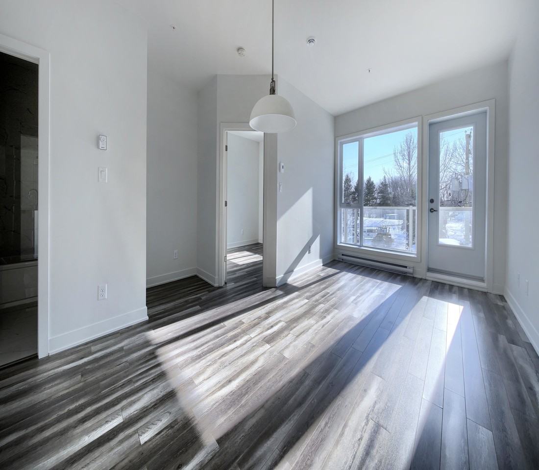 430 Rue Notre Dame - Photo 2 of 12