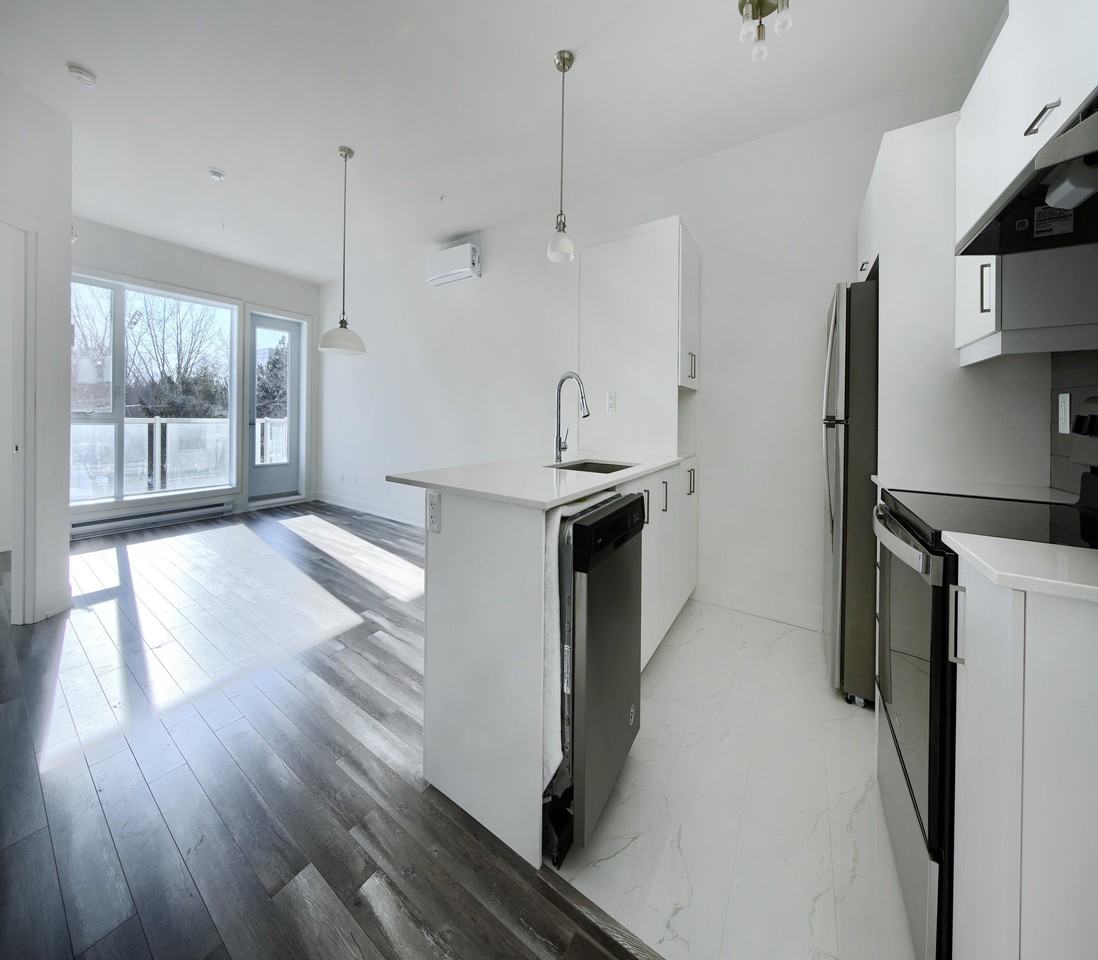 430 Rue Notre Dame - Photo 3 of 12