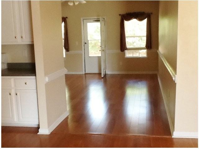 435 City Park Dr - Photo 3 of 11