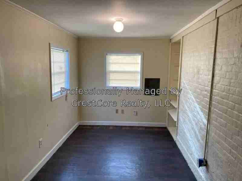 1831 Edmondson Ave - Photo 3 of 8