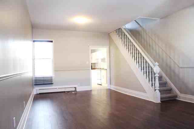 276 Murray Street - Photo 2 of 16