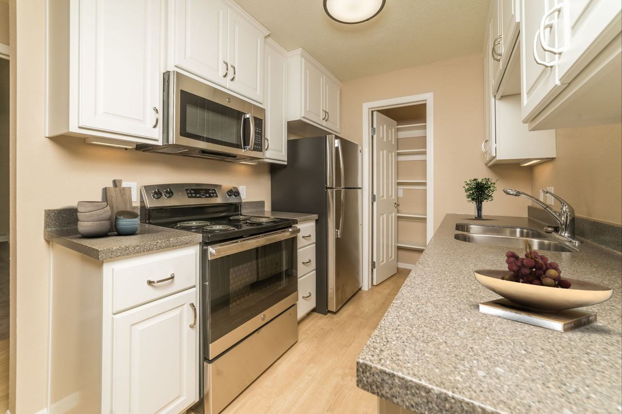 Golden Creek Apartments Waitlist Available 3700 S Golden Creek Pl