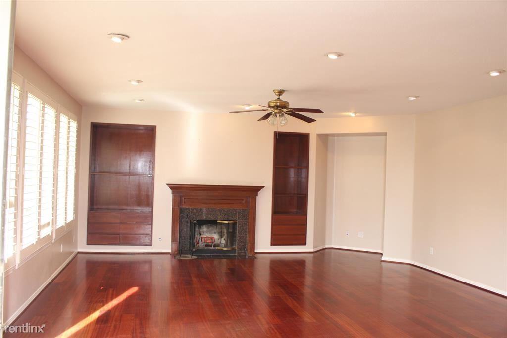 1419 Feather Hill Ct - Photo 2 of 7