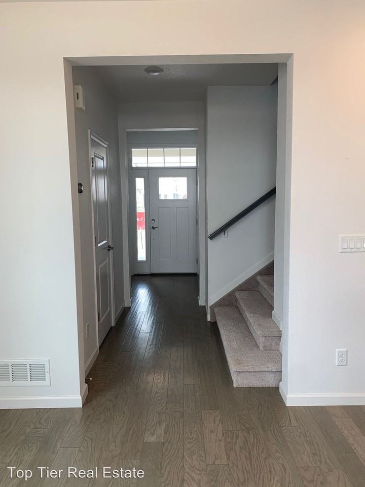 819 Marine Corp Drive - Photo 2 of 43