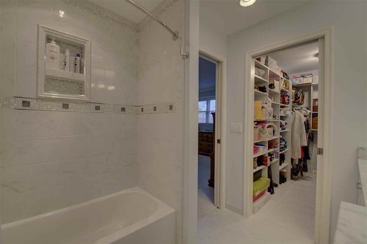 586 Deer Park Way - Photo 2 of 8