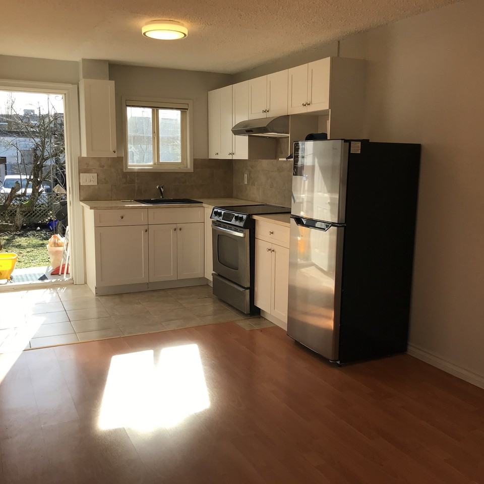 2430 Franklin Street - Photo 2 of 22